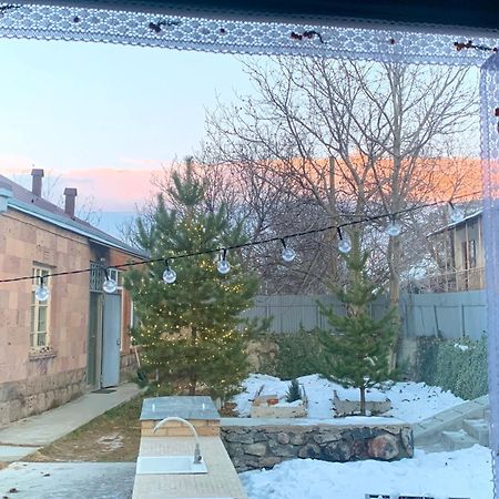 Zove Rural Cottage With Garden Views K'arashamb المظهر الخارجي الصورة