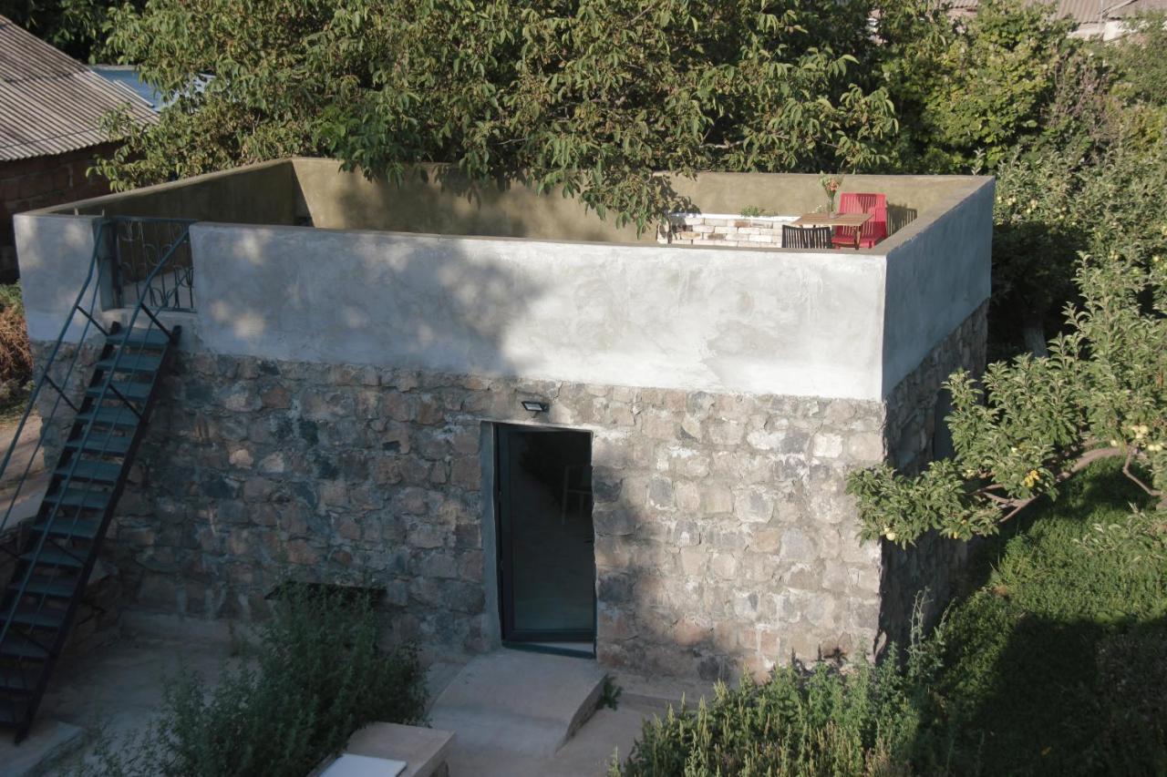 Zove Rural Cottage With Garden Views K'arashamb المظهر الخارجي الصورة