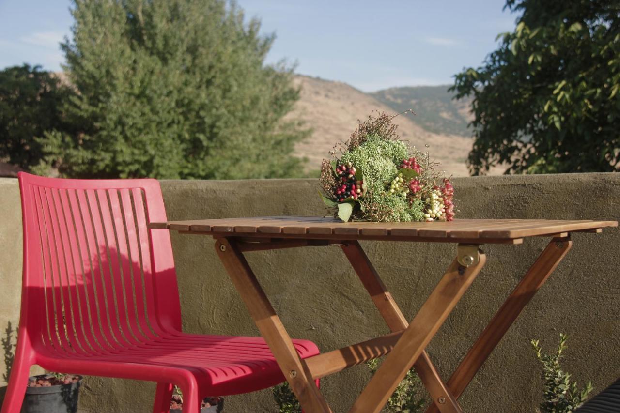 Zove Rural Cottage With Garden Views K'arashamb المظهر الخارجي الصورة