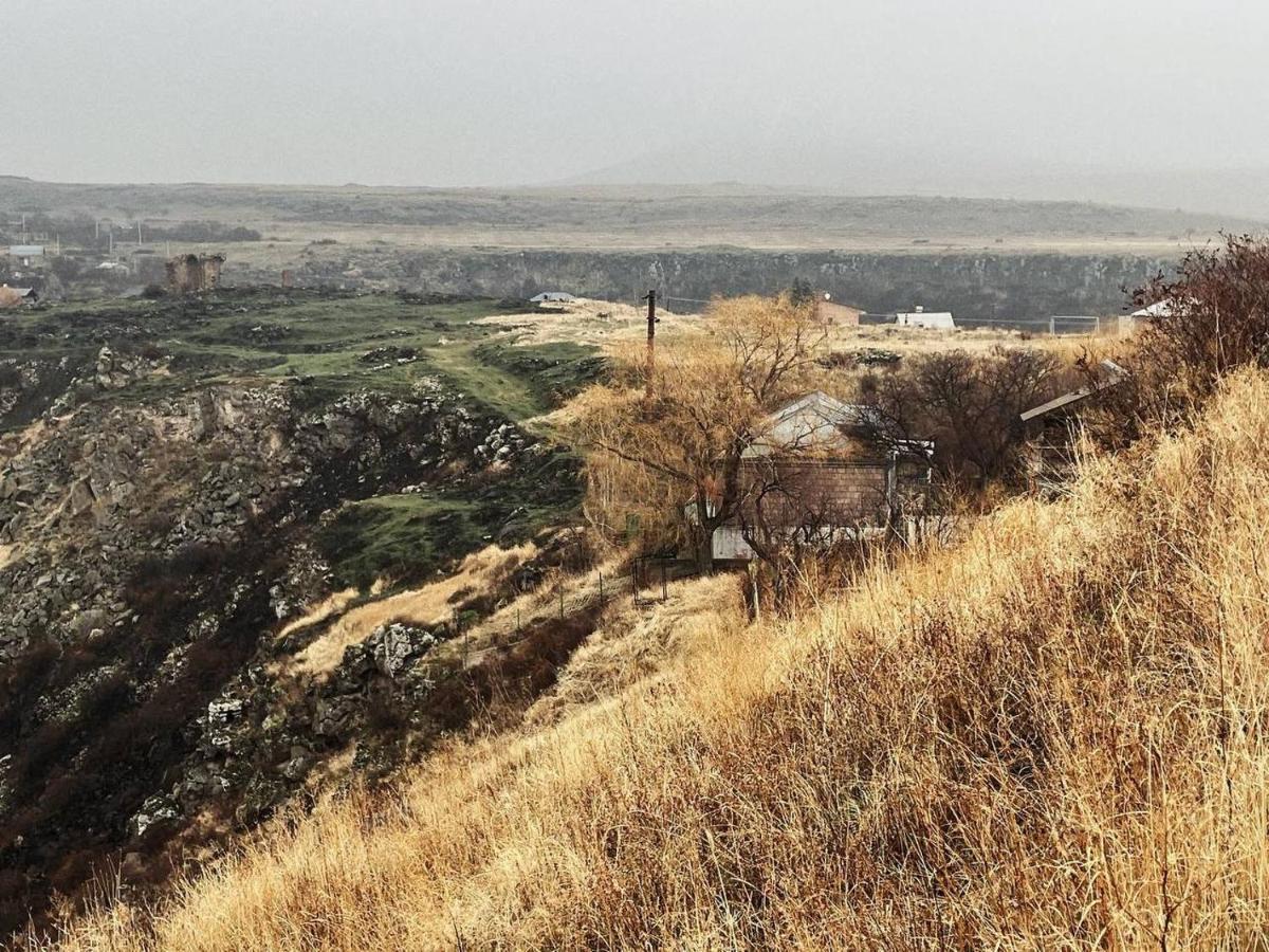 Zove Rural Cottage With Garden Views K'arashamb المظهر الخارجي الصورة